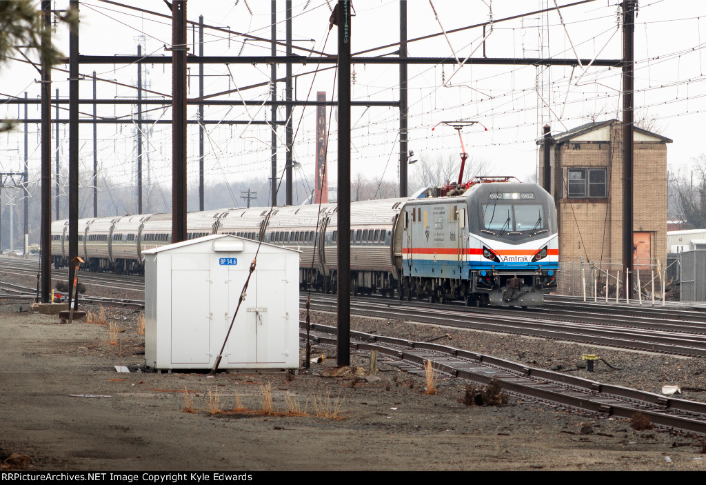 AMTK ACS-64 #662 on "Northeast Regional" No. 195